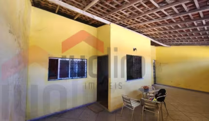 Casa para Venda em São Luís, Cohab, 2 dormitórios, 1 suíte.