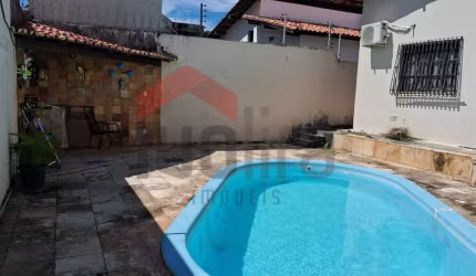 Casa à venda no Vinhais, São Luís  por R$ 470.000