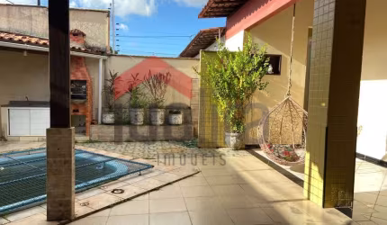 Casa com 6 quartos à venda no Planalto Vinhais I, São Luís  por R$ 600.000