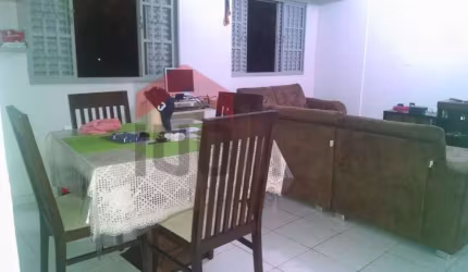 Apartamento com 2 quartos à venda no Bequimão, São Luís  por R$ 120.000
