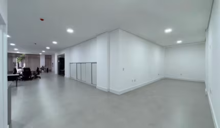 Sala Comercial Térrea - Locação - Balneário Camboriú