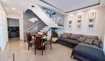 Casa Dois quartos com área de lazer e piscina