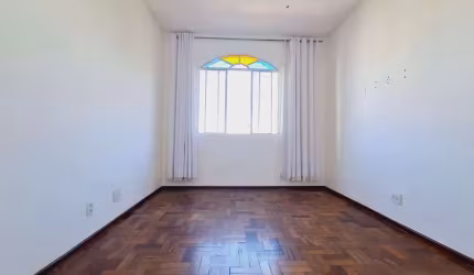 Cobertura de Três quartos, Bairro Bom Pastor, 350 mil