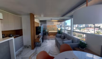 Cobertura três quartos sendo duas suítes, com banheira de hidromassagem à venda no Bairro Cascatinha por R$750.000,00