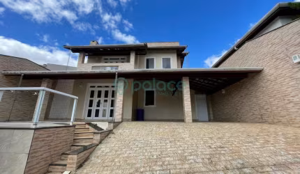 Casa com 4 quartos (sendo duas suítes), para locação no Condomínio Nova Gramado (Grama) por R$ 4.500,00 mais taxas.