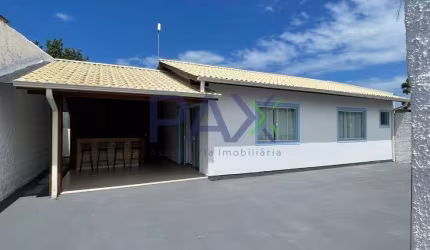 Casa com 3 quartos à venda na Rua Aderbal Ramos da Silva, 514, Pinheira, Palhoça por R$ 480.000