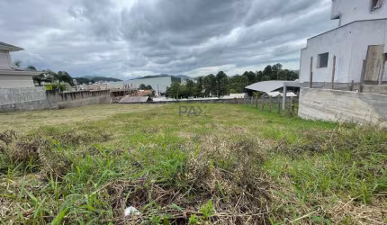 Terreno em condomínio fechado à venda na Rua Inambus, 2, Pedra Branca, Palhoça por R$ 730.000
