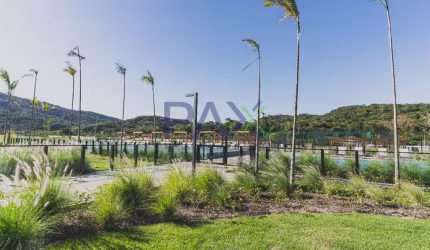 Terreno em condomínio fechado à venda na Rua Lagoinha, 65, Pedra Branca, Palhoça por R$ 955.000