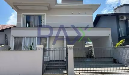 Casa com 3 quartos à venda na Rua Dos Bem Me Queres, 16, Pedra Branca, Palhoça por R$ 2.500.000