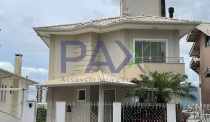 Casa com 3 quartos à venda na Avenida dos Lagos, 386, Pedra Branca, Palhoça por R$ 1.590.000
