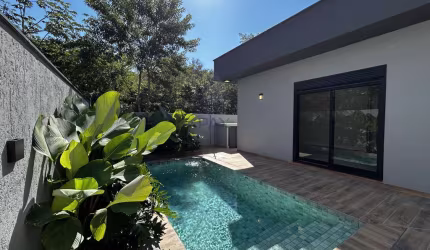 Casa em condomínio fechado com 3 quartos à venda na Rua Lagoinha, 65, Pedra Branca, Palhoça por R$ 2.550.000