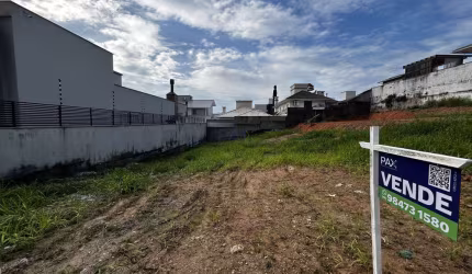 Terreno em condomínio fechado à venda na Rua do Copo de Leite, 12, Pedra Branca, Palhoça por R$ 450.000