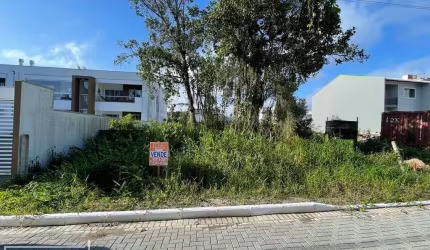 TERRENO NO CENTRO DE BALNEARIO PICARRAS SC
