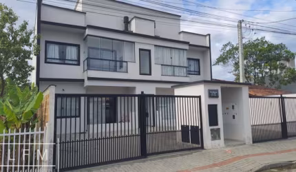 Apartamento Mobiliado em Balneário Piçarras Sc