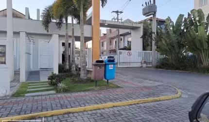 Apartamento mobiliado em home club