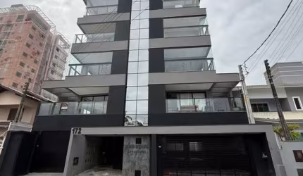 apartamento novo no centro de balneário piçarras