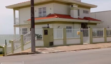 CASA FRENTE MAR, PE NA AREIA