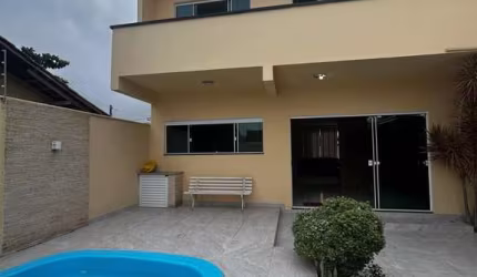 sobrado mobiliado com piscina e acabamento de alto padrao