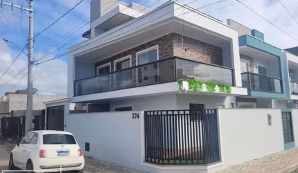 Sobrado Proximo do Mar