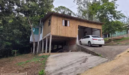 casa no interior de barra velha
