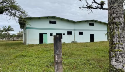terreno no interior de balneário piçarras para galpão