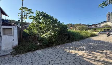 terreno no centro da Penha Sc