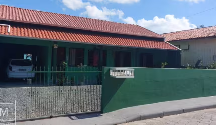 Casa 5 dormitórios à venda Centro Penha/SC