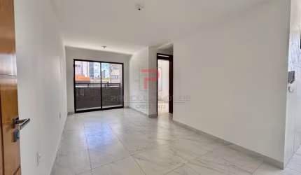 Apartamento TÉRREO - no Brisamar!