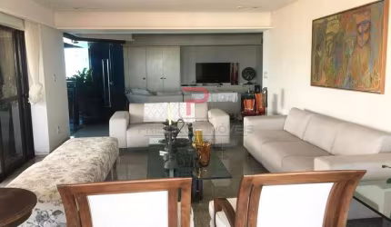 Apartamento PERTINHO da praia no bairro do Manaíra  -  João Pessoa