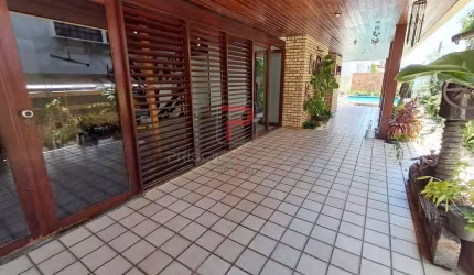 Casa com 6 quartos + DCE no Jardim Oceania  -  João Pessoa