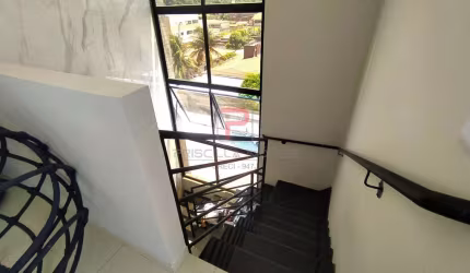 Apartamento com área privativa a 800M do mar 