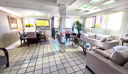 Cobertura Duplex com 300m² A 600M DA PRAIA COM VISTA MAR