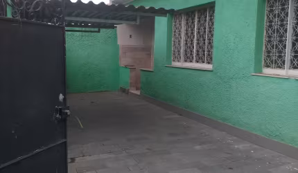 VENDO EXCELENTE CASA LINEAR EM REALENGO