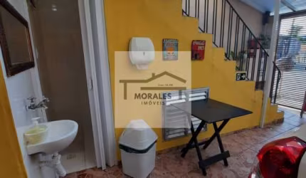 Casa assobradada com 2 dormitórios REF 1863
