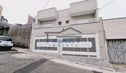 Sobrado à Venda no Bela Vista sendo 3 Dormitórios, 2 Vagas.