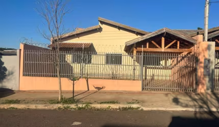 Casa com 2 quartos para alugar na Serra do Mar, --, Bandeirantes, Londrina por R$ 2.100