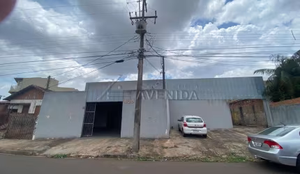 Barracão / Galpão / Depósito à venda na Madeira, --, Vila Matarazzo, Londrina por R$ 470.000