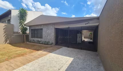 Casa com 3 quartos à venda na Rua Bernardo Sayão, --, Petrópolis, Londrina por R$ 1.100.000