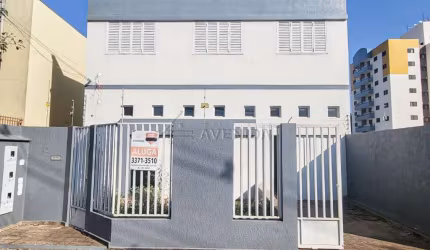Casa com 3 quartos à venda na Rua Goiás, --, Centro, Londrina por R$ 1.500.000