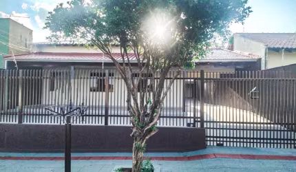 Casa com 3 quartos à venda na Otávio Cesário Pereira, --, Cafezal, Londrina por R$ 690.000