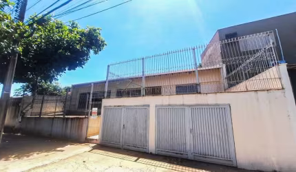 Casa com 3 quartos para alugar na Deputado Nilson Ribas, --, Bancários, Londrina por R$ 3.500