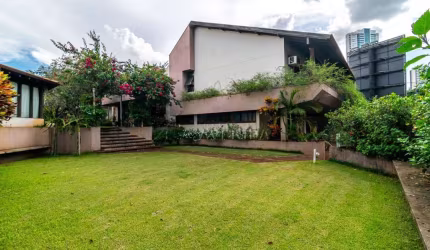 Casa com 4 quartos para alugar na Bento Munhoz da Rocha Neto, --, Jardim do Lago, Londrina por R$ 35.000