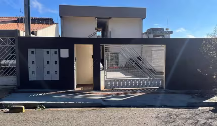 Kitnet / Stúdio para alugar na Rua Marselha, --, Parque Residencial Joaquim Toledo Piza, Londrina por R$ 1.000
