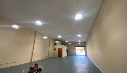 Barracão / Galpão / Depósito com 1 sala para alugar na Avenida Duque de Caxias, --, Centro, Londrina por R$ 7.000