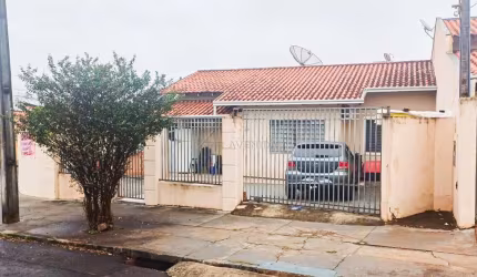 Casa com 3 quartos à venda na Alice Sumiko Okajima, --, Antares, Londrina por R$ 315.000