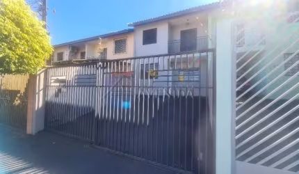 Casa com 3 quartos para alugar na Eliane Alvin Dias, --, Jardim Império do Sol, Londrina por R$ 1.900