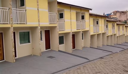 Casa em Condomínio para Venda em São Paulo, Vila Pierina, 2 dormitórios, 2 suítes, 3 banheiros, 1 vaga