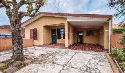 02 Residências contendo entrada individualiza no mesmo lote.
