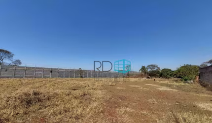 Área de 10000m²
