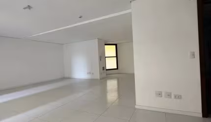 Sala Comercial para locação com 64m² no Centro de Curitiba/PR